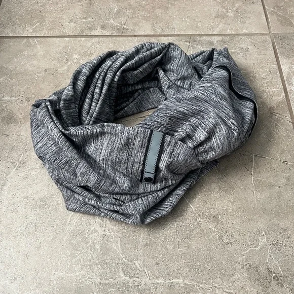 Lululemon Vinyasa Scarf *Rulu - Picture 3 of 5